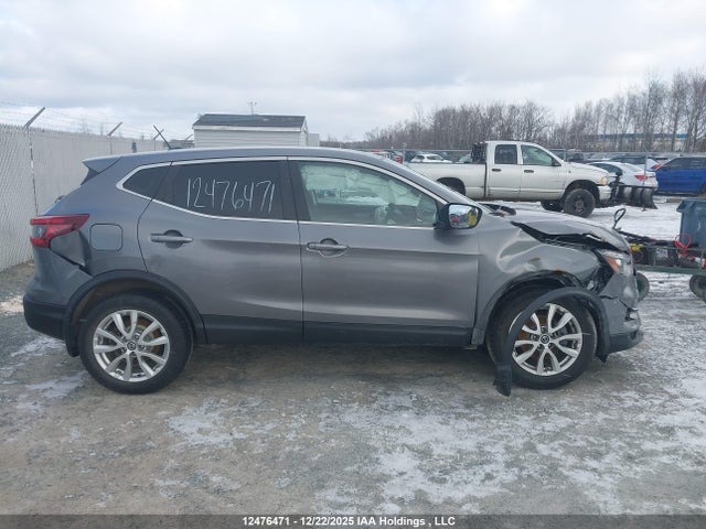 JN1BJ1AWXMW445124 Nissan Qashqai S