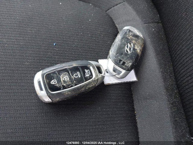 Hyundai Venue Preferred With Two-tone 2024 KMHRC8A36RU335819 Image 11