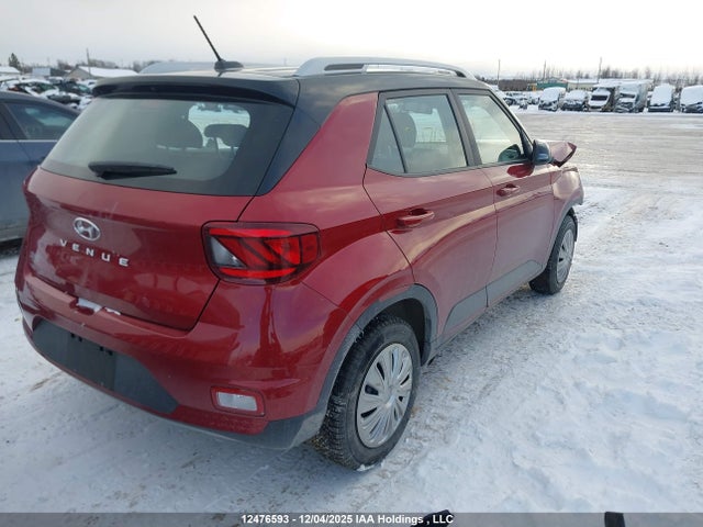 Hyundai Venue Preferred With Two-tone 2024 KMHRC8A36RU335819 Image 4