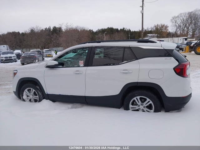 3GKALTEV9NL219913 GMC Terrain Sle