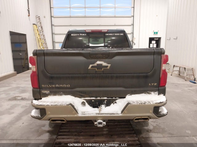 1GCUYGED6NZ218221 Chevrolet Silverado Ltd K1500 Ltz