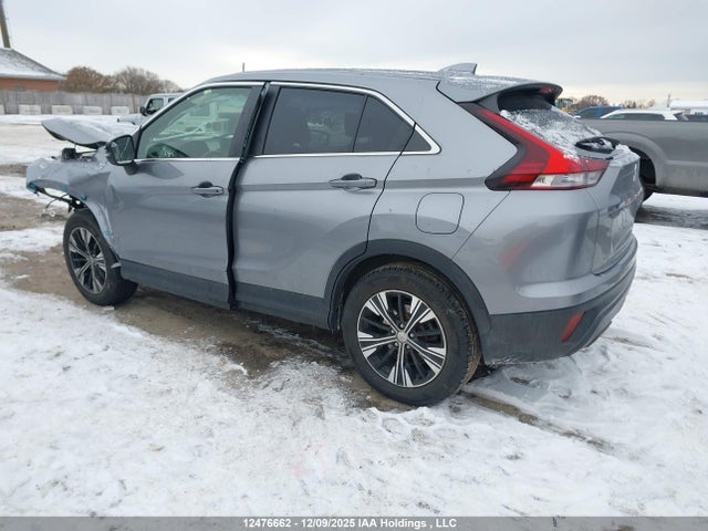 JA4ATUAA8NZ613474 Mitsubishi Eclipse Cross Es