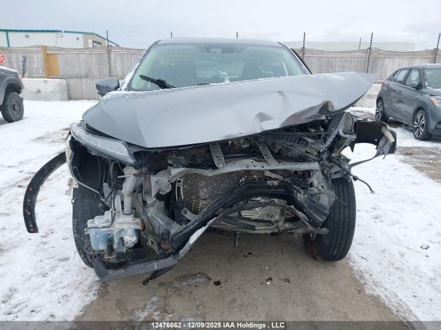 JA4ATUAA8NZ613474 Mitsubishi Eclipse Cross Es