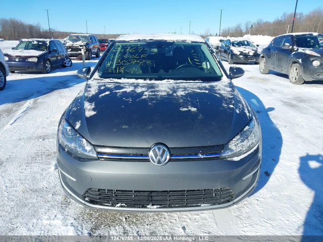 WVWPR7AU0JW907831 Volkswagen E-Golf