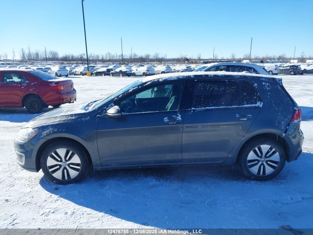 WVWPR7AU0JW907831 Volkswagen E-Golf