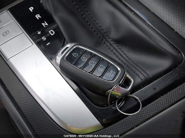 KMHLM4AG6MU114230 Hyundai Elantra Preferred Ivt