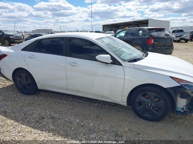 KMHLM4AG6MU114230 Hyundai Elantra Preferred Ivt