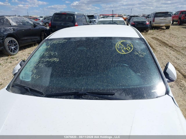 KMHLM4AG6MU114230 Hyundai Elantra Preferred Ivt