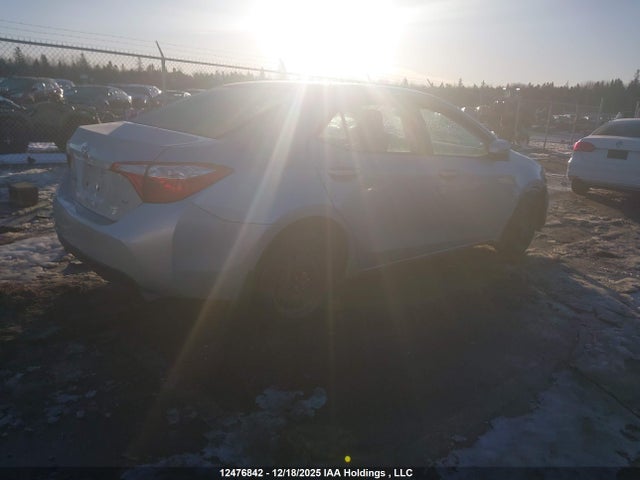 2T1BURHE4GC727806 Toyota COROLLA LE