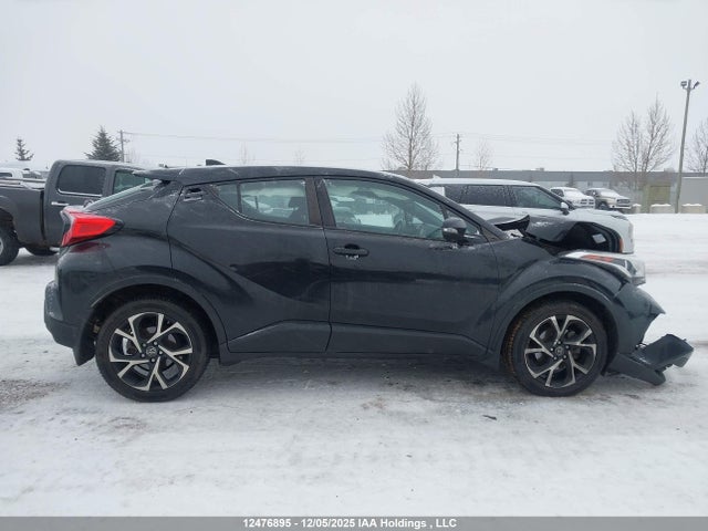 NMTKHMBXXJR064868 Toyota C-hr Xle/xle Premium