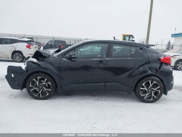 NMTKHMBXXJR064868 Toyota C-hr Xle/xle Premium