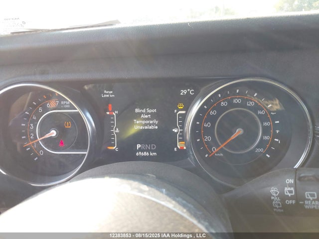 1C4HJXEN6MW598885 Jeep Wrangler Unlimited Sahara 80th Anniversary Edition