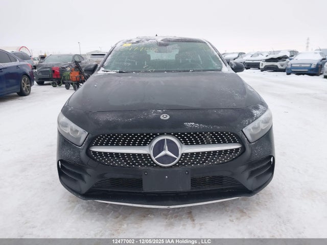 WDD3G4FB9KW010296 Mercedes-Benz A 220 4matic