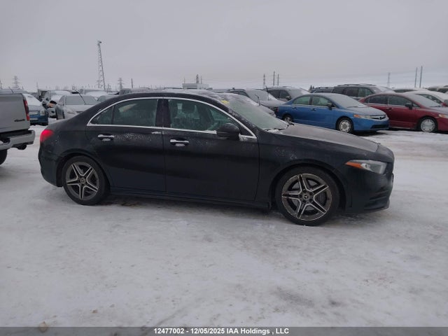 WDD3G4FB9KW010296 Mercedes-Benz A 220 4matic