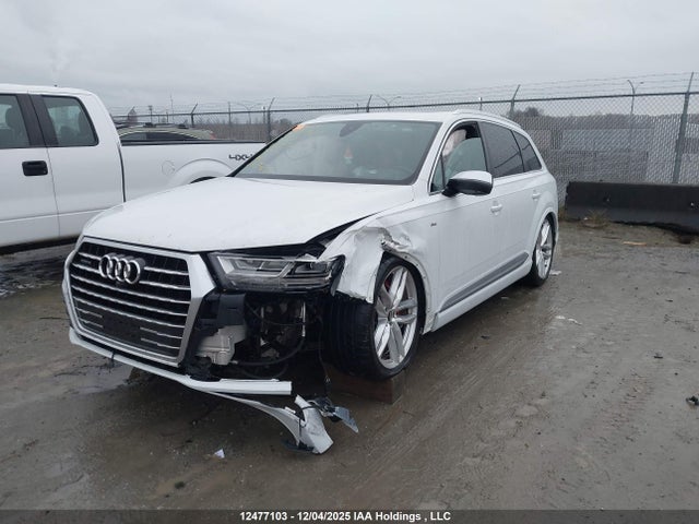 WA1WAAF72HD029127 Audi Q7 3.0t Technik