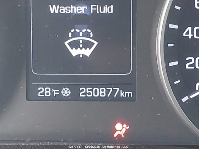 Hyundai Elantra 2017 KMHD84LF2HU125101 Image 16
