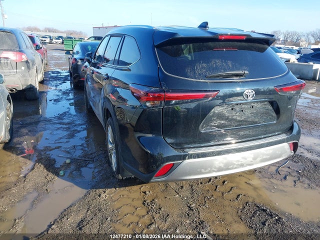 5TDKDRBHXSS583102 Toyota Highlander Limited