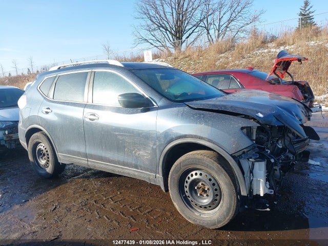 2016 Nissan Rogue S/sv მანქანა იყიდება აუქციონზე, vin: 5N1AT2MT9GC790432, აუქციონის ნომერი: 12477439