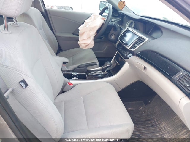 1HGCR2F30HA807593 Honda ACCORD LX