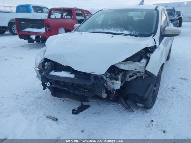 1FADP3F22EL342617 Ford FOCUS SE