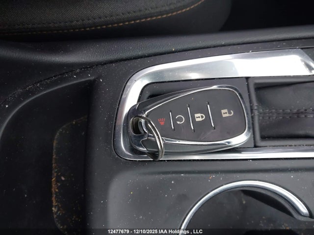 2GNAXUEV3K6262849 Chevrolet EQUINOX LT