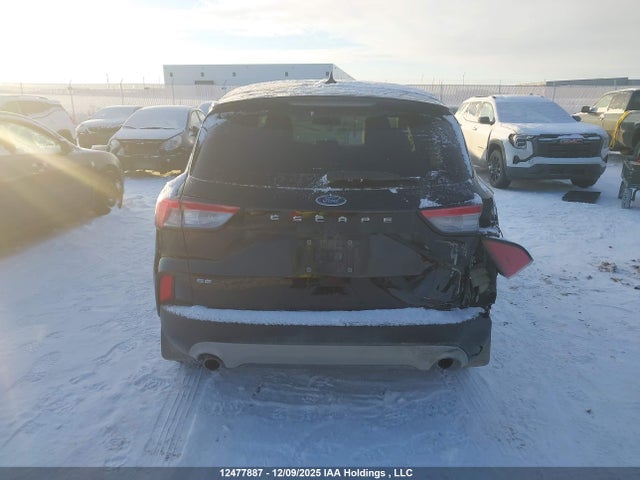 1FMCU9G61NUB87616 Ford ESCAPE SE