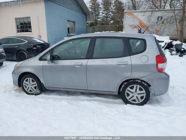 12477947 :رقم المزاد ، JHMGD38437S818833 vin ، 2007 Honda Fit مزاد بيع