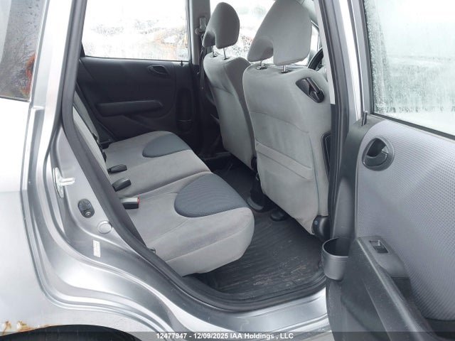 12477947 :رقم المزاد ، JHMGD38437S818833 vin ، 2007 Honda Fit مزاد بيع