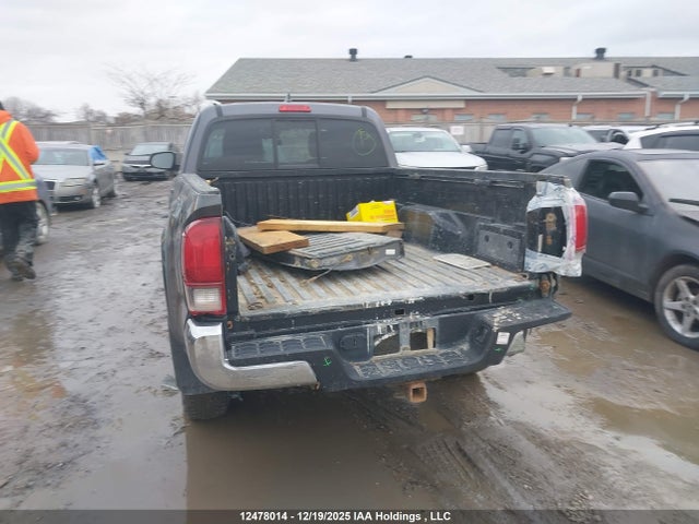 5TFSX5EN6JX058533 Toyota Tacoma Sr5