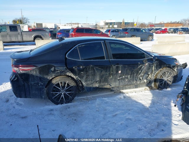 4T1B21HK7NU016903 Toyota Camry Xle/se