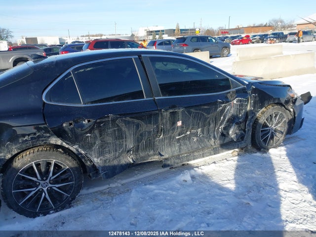 4T1B21HK7NU016903 Toyota Camry Xle/se