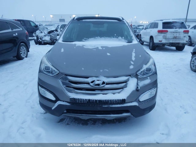 5XYZUDLA9FG268300 Hyundai Santa Fe Sport 2.0t Se