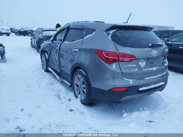 5XYZUDLA9FG268300 Hyundai Santa Fe Sport 2.0t Se