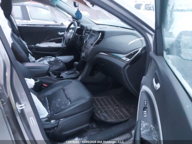 5XYZUDLA9FG268300 Hyundai Santa Fe Sport 2.0t Se