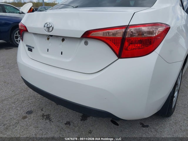 Продаж на аукціоні авто 2018 Toyota Corolla, vin: 2T1BURHE3JC017433, номер лоту: 12478278