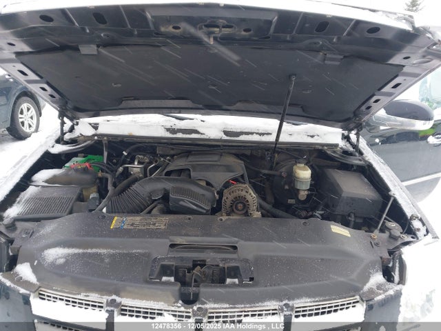 2011 Cadillac Escalade მანქანა იყიდება აუქციონზე, vin: 1GYS4BEF5BR194488, აუქციონის ნომერი: 12478356