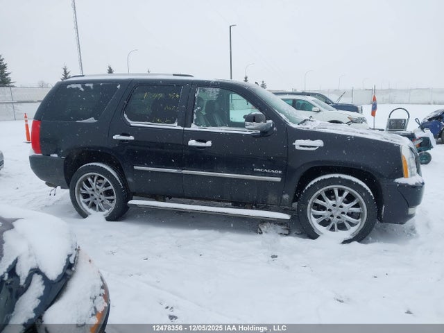 2011 Cadillac Escalade მანქანა იყიდება აუქციონზე, vin: 1GYS4BEF5BR194488, აუქციონის ნომერი: 12478356