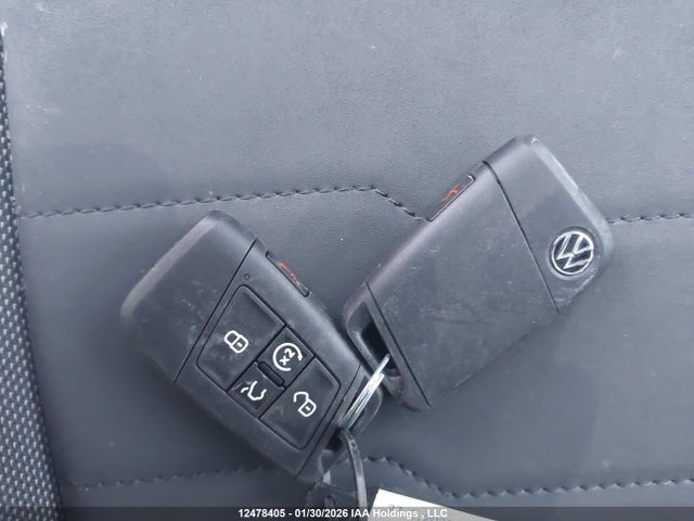 3VV2C7B27SM068157 Volkswagen Taos Se Black