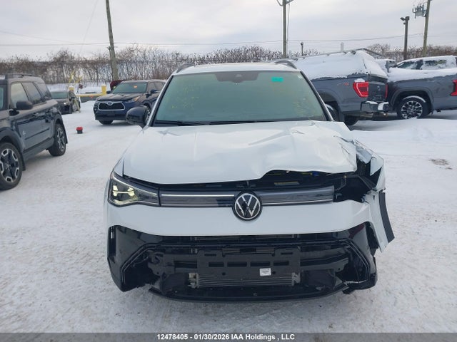 3VV2C7B27SM068157 Volkswagen Taos Se Black