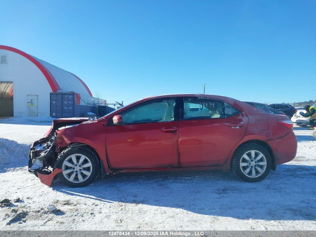2T1BURHE2GC561060 Toyota COROLLA LE