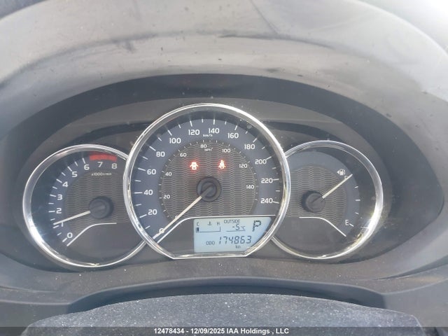 2T1BURHE2GC561060 Toyota COROLLA LE