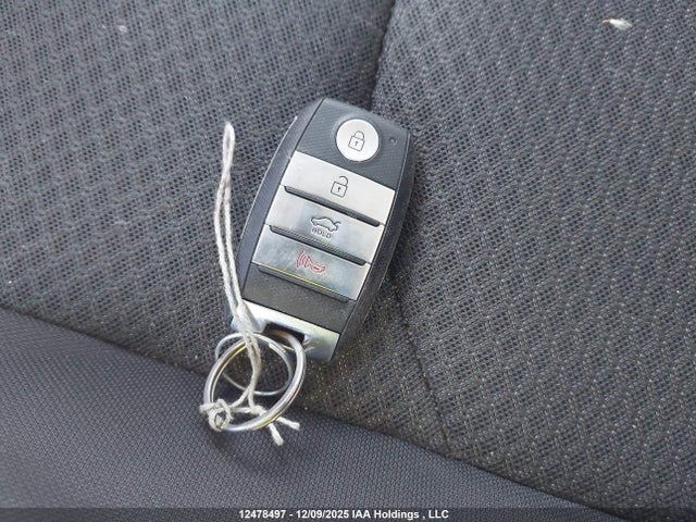 5XXGT4L38JG266739 KIA OPTIMA LX/S