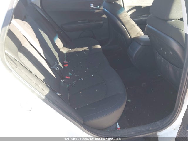 5XXGT4L38JG266739 KIA OPTIMA LX/S