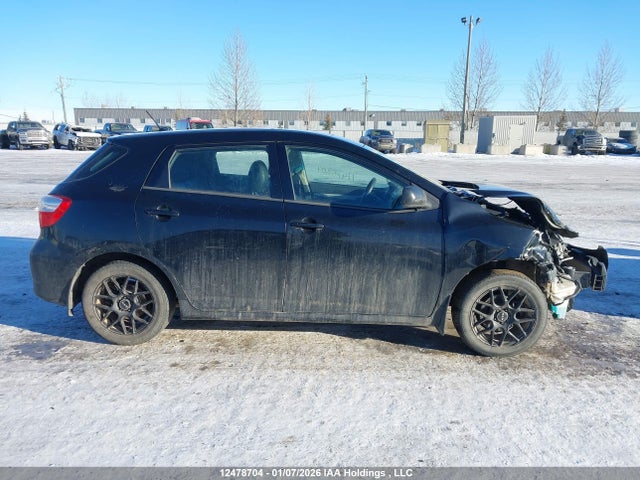 2T1KU4EE8EC129920 Toyota Matrix S