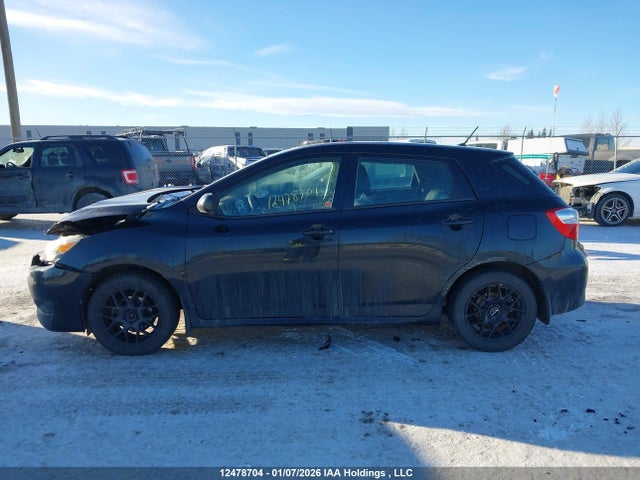 2T1KU4EE8EC129920 Toyota Matrix S