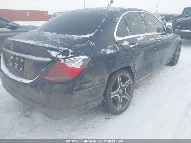 55SWF4KB2FU065228 Mercedes-Benz C 300 4matic