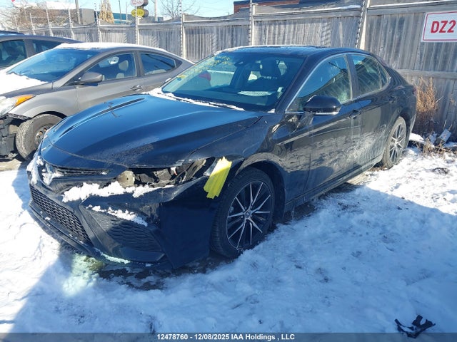 4T1B21HK0RU021107 Toyota Camry Xle/se