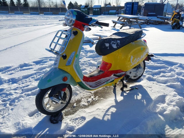 Vespa Primavera/sprint 50 2021 ZAPCA06B4M5102640 Image 2