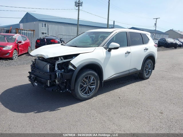5N1AT3AAXPC757335 Nissan Rogue