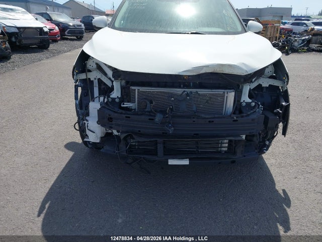 5N1AT3AAXPC757335 Nissan Rogue